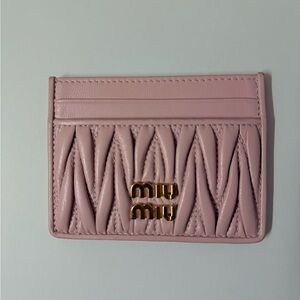 Miu Miu Matelassé nappa leather card holder Alabaster Pink